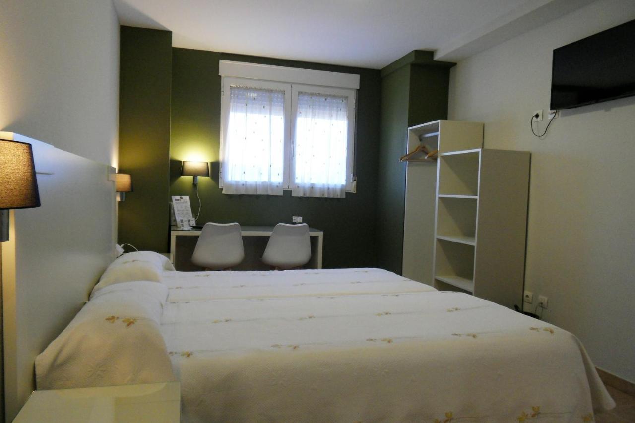Hostal El Estudio Almansa Buitenkant foto