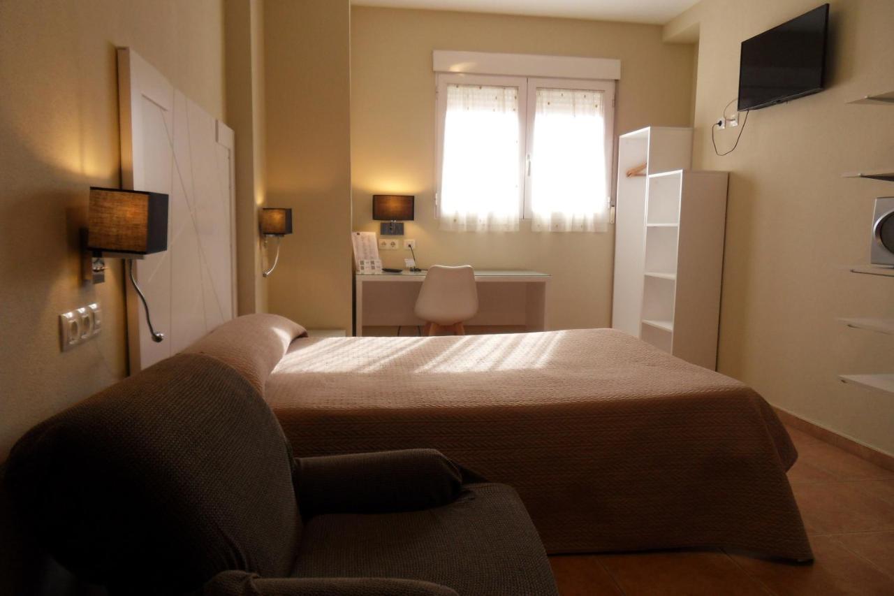 Hostal El Estudio Almansa Buitenkant foto