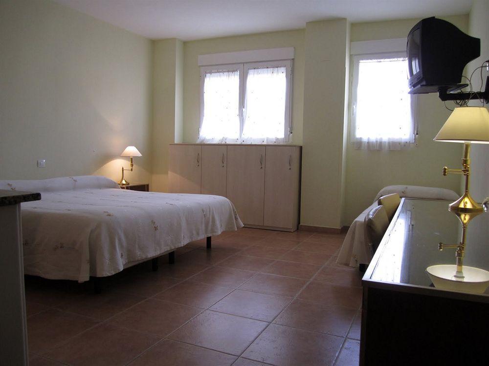 Hostal El Estudio Almansa Buitenkant foto