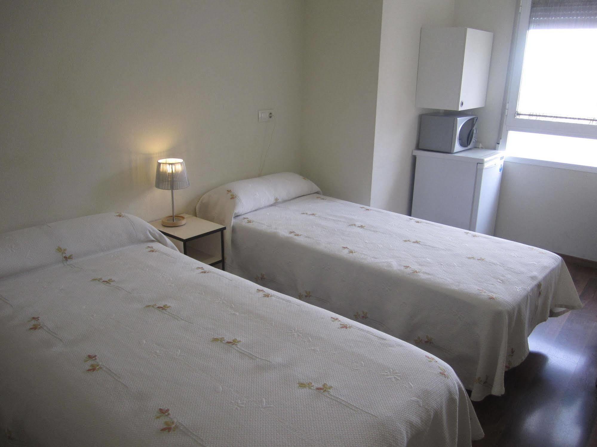 Hostal El Estudio Almansa Buitenkant foto